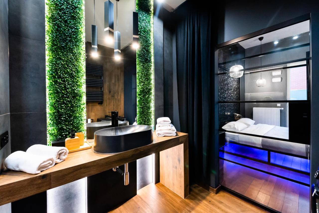 New Praga Ladies' & Gentlemen'S Apartments Warsaw Exterior photo