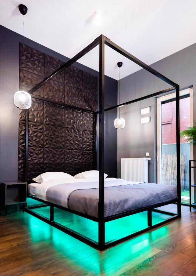 New Praga Ladies' & Gentlemen'S Apartments Warsaw Exterior photo