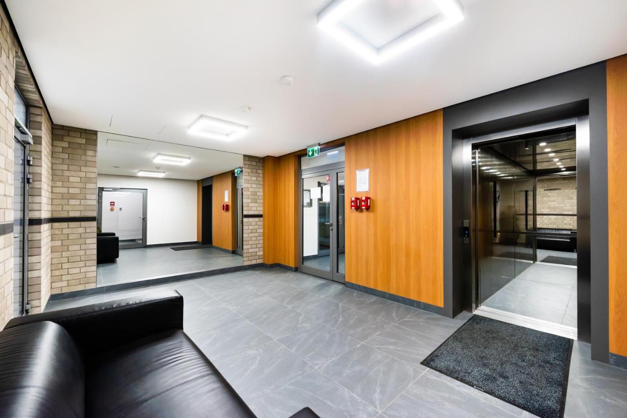New Praga Ladies' & Gentlemen'S Apartments Warsaw Exterior photo